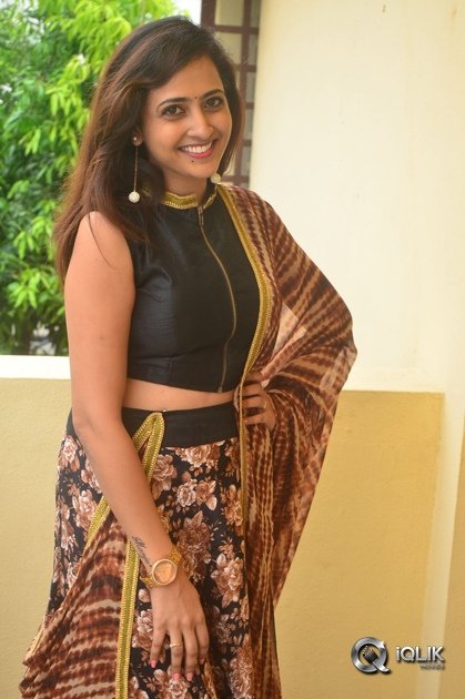Anchor-Lasya-At-Raja-Meeru-Keka-Movie-Press-Meet